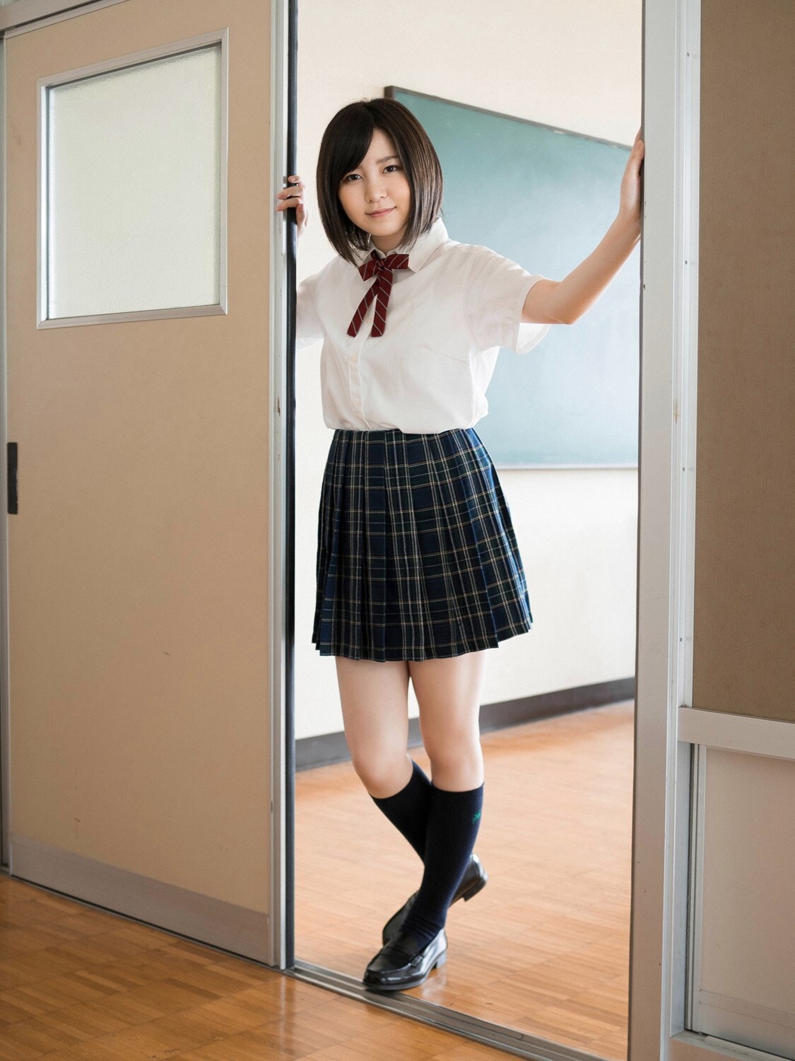 YS-Web-Vol.736 Karen Iwata 岩田華怜